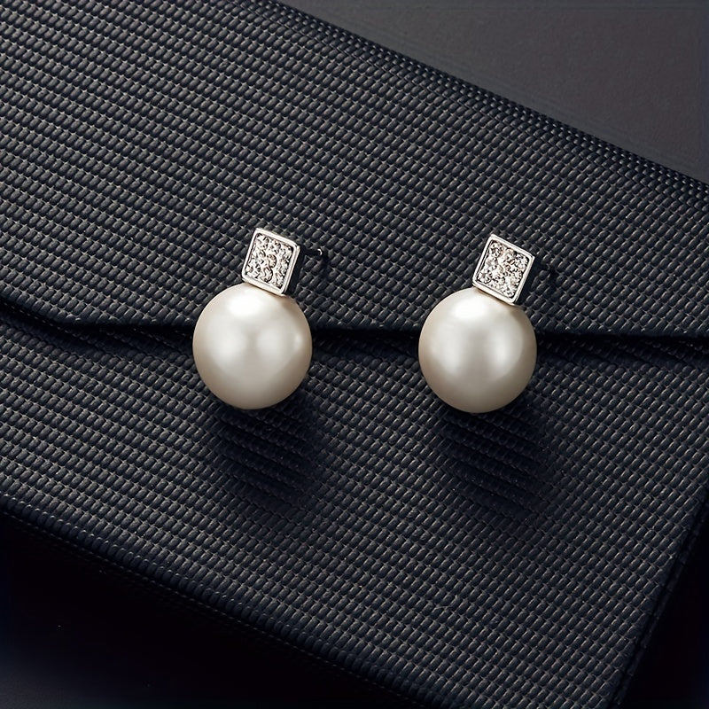 Silver and Pearl Necklace And Earring Set