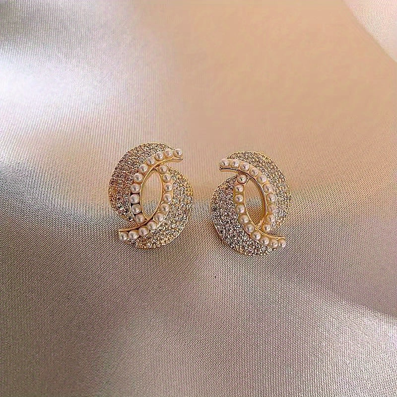 Crescent Moon Design Earrings