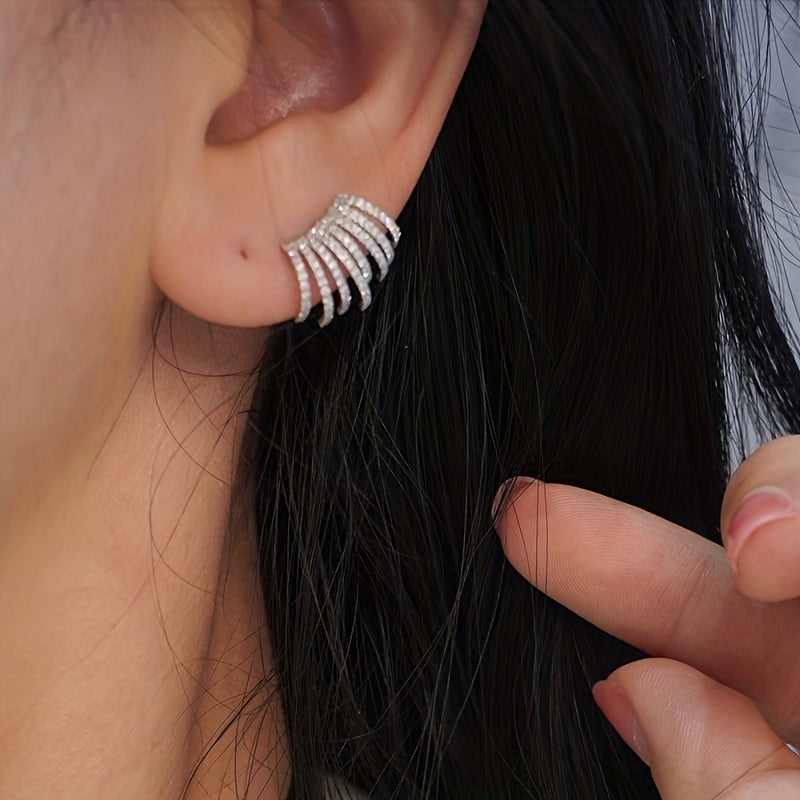 Shiny Zircon Claw Shaped Stud Earrings