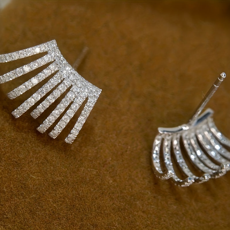 Shiny Zircon Claw Shaped Stud Earrings
