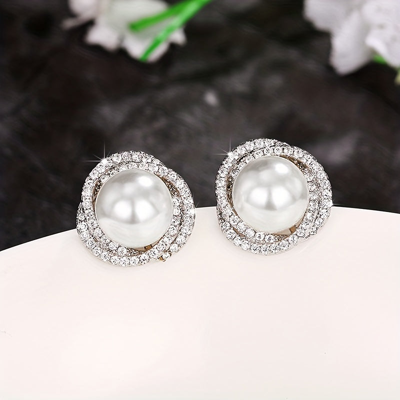 Pearl Flower Design Stud Earrings