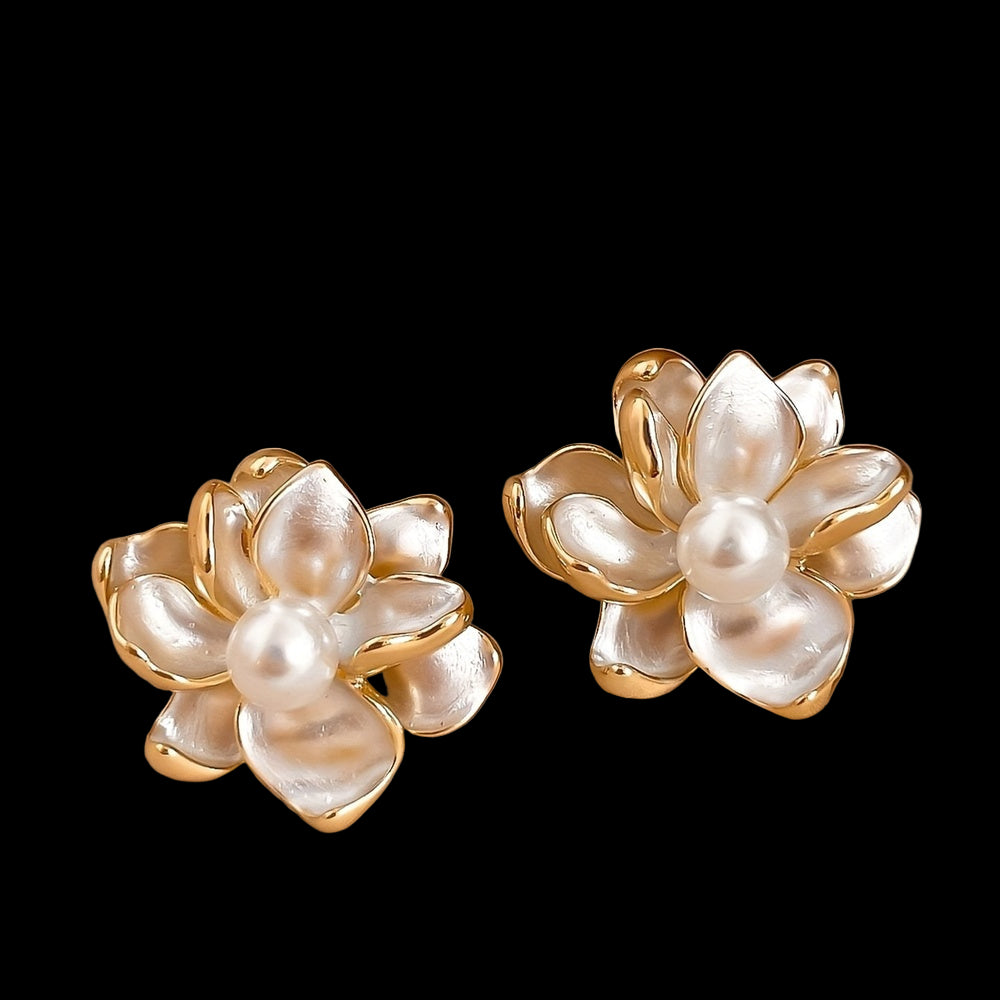 Pearl Floral Earrings