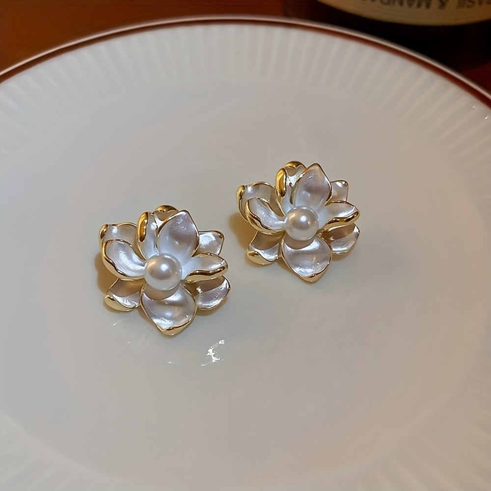 Pearl Floral Earrings