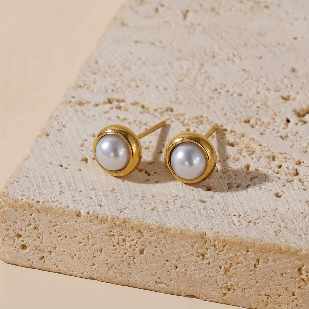 Elegant Pearl earrings and Gold Plated Jewelry Set
