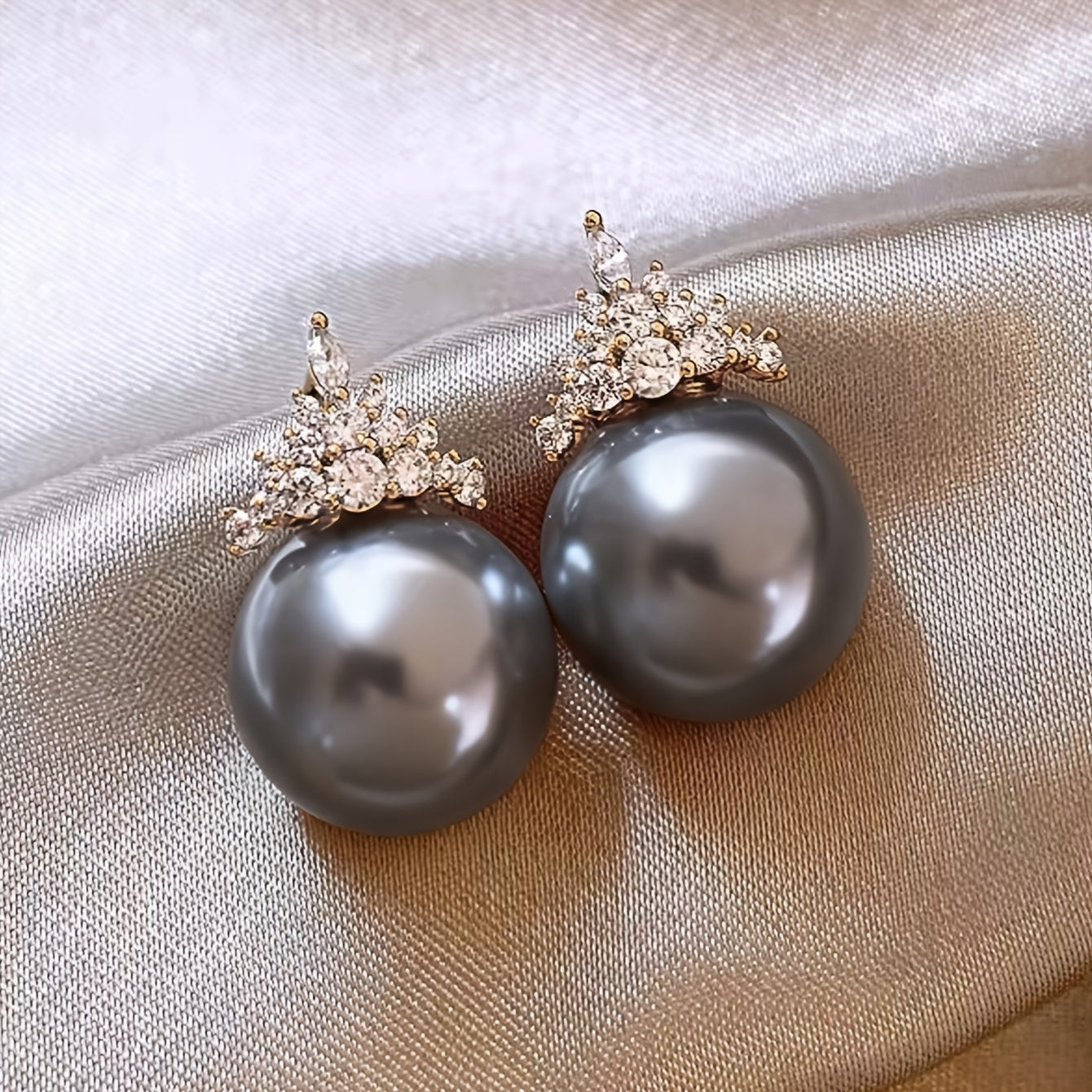 Light Classic Gray Earrings