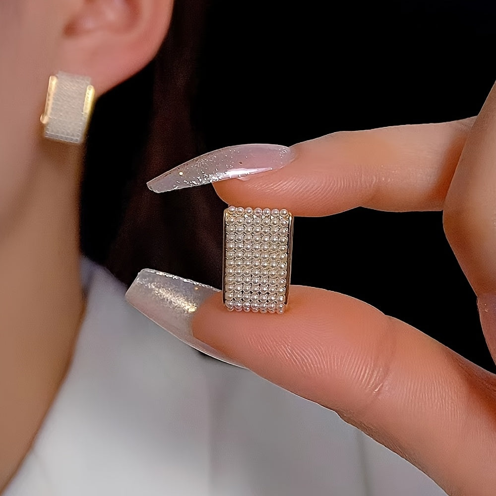 U-shaped Metal Wide Buckle Earring