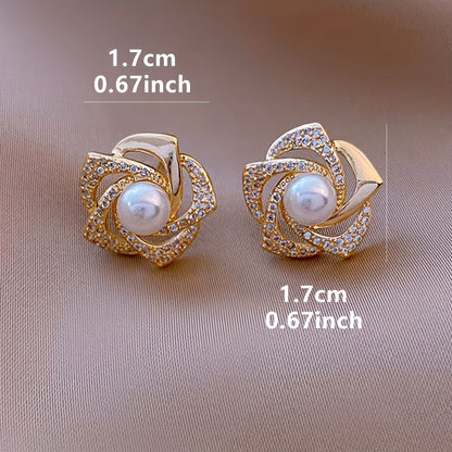 Hollow Flower Design Stud Earrings