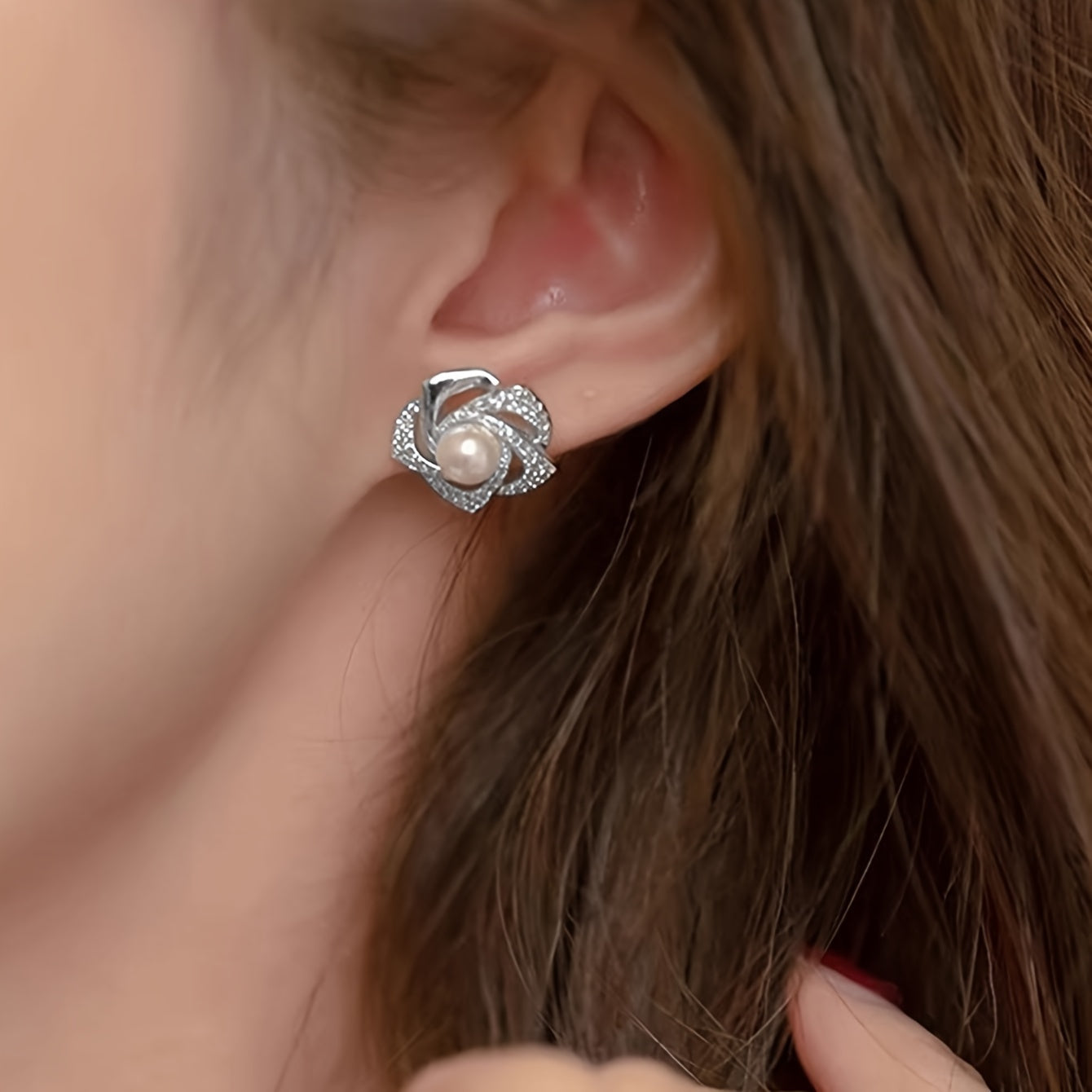 SILVER Hollow Flower Design Stud Earrings