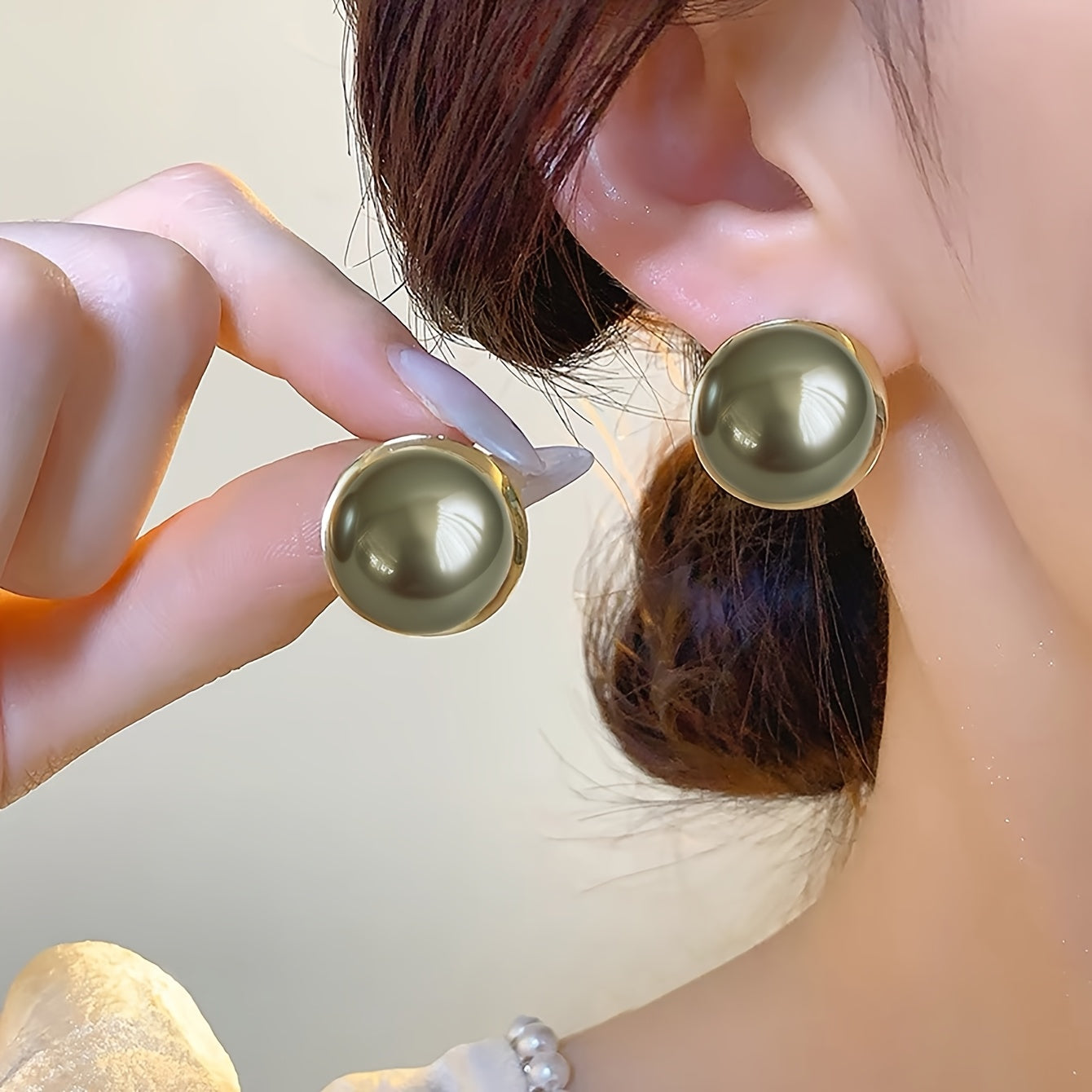 Grey Globe Pearl Earrings