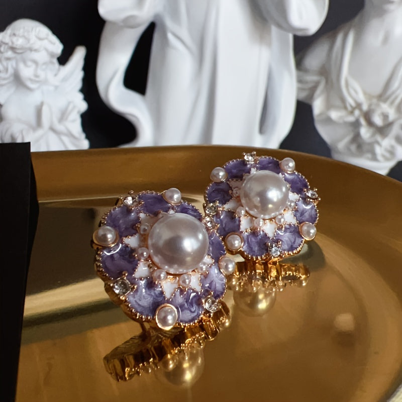 Round Exquisite Retro Style Earring Studs