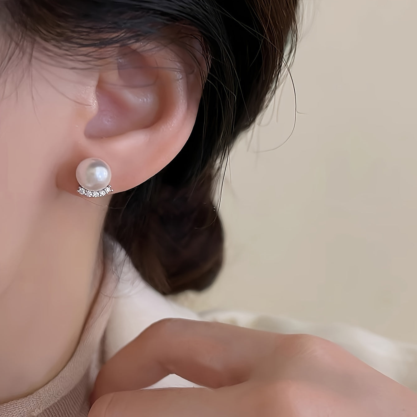 Elegant Vintage-Inspired Faux Pearl Stud Earrings