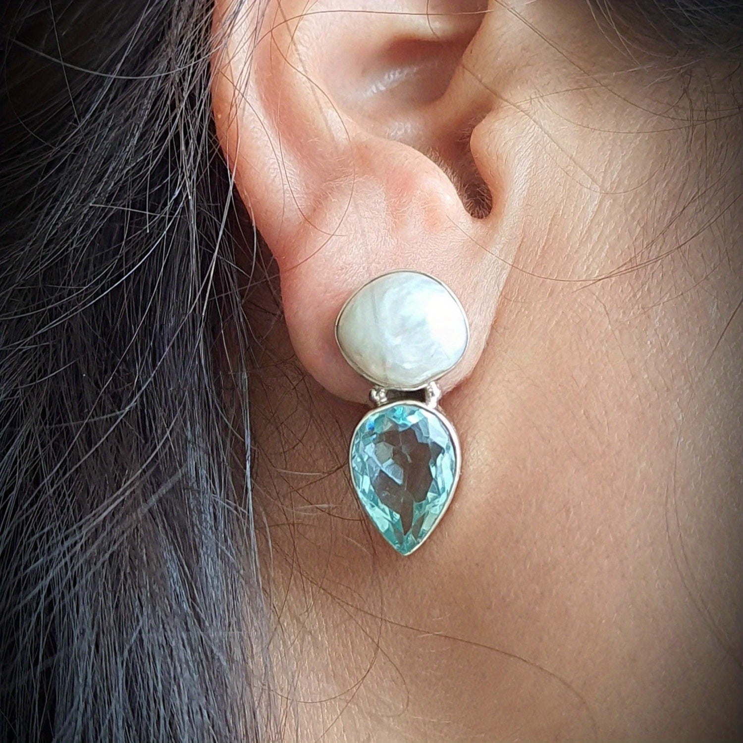 Retro Pearl Teardrop Earrings