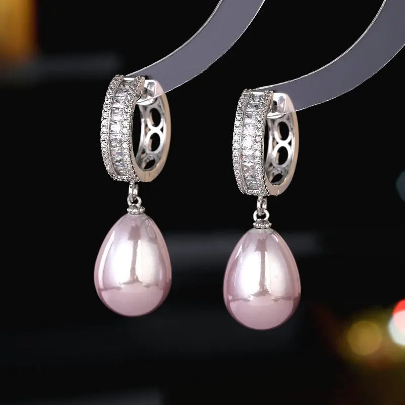 Waterdrop Pearl Earrings