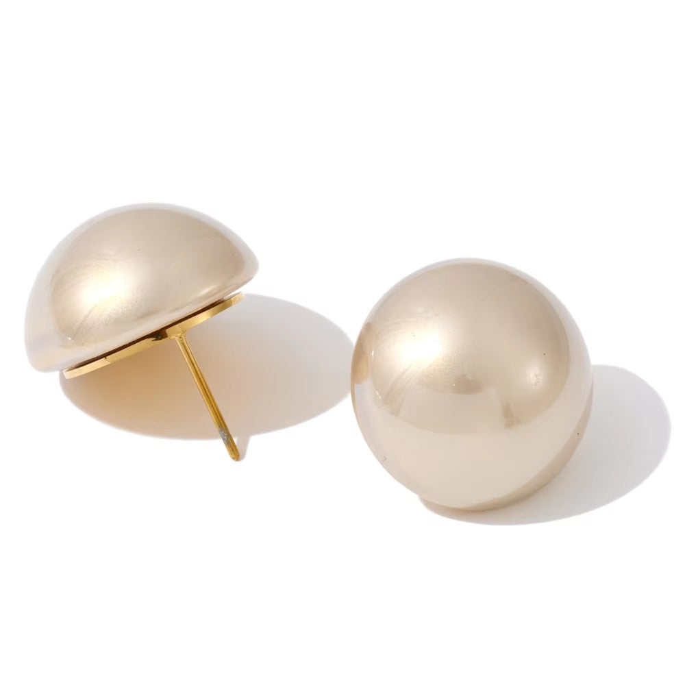 Smooth Pearl Stud Earrings