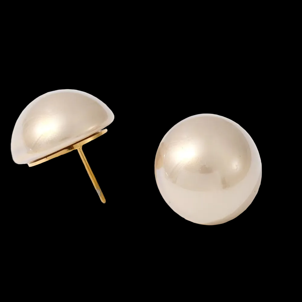 Smooth Pearl Stud Earrings