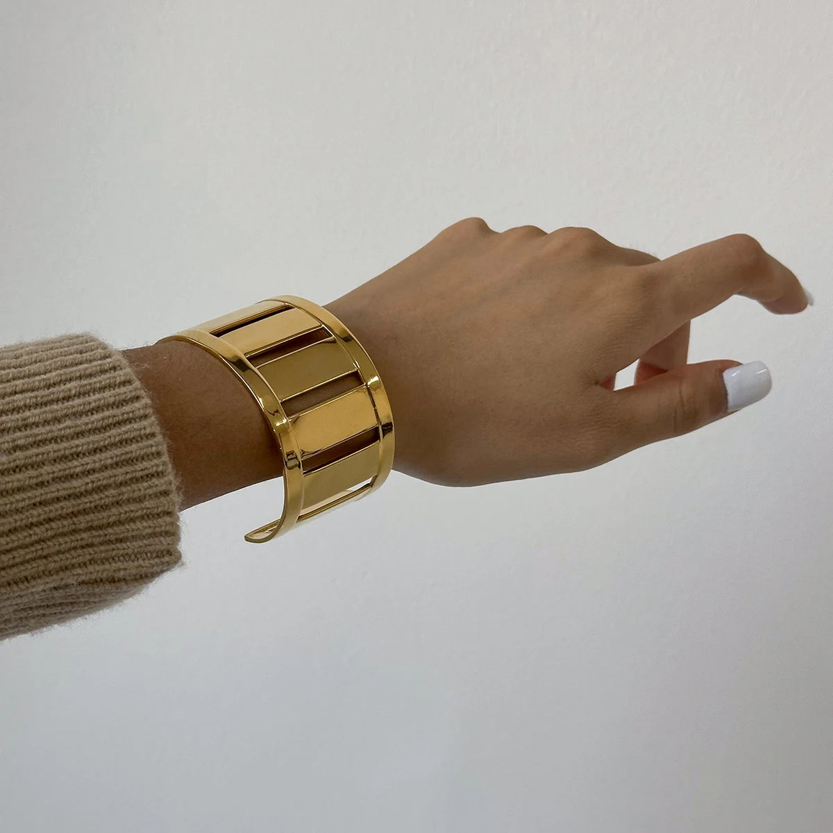 Geometric Chunky Simple Cuff Bracelet