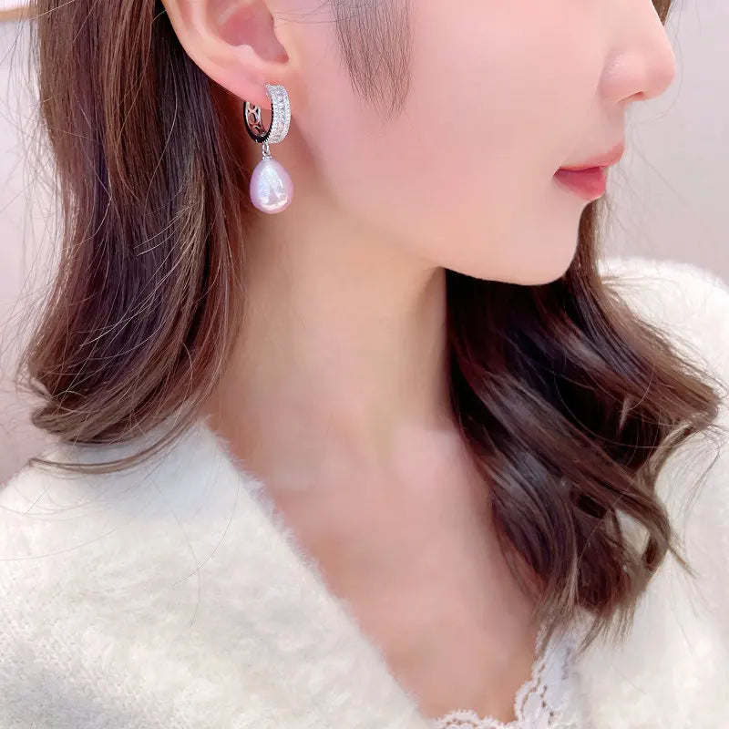 Waterdrop Pearl Earrings