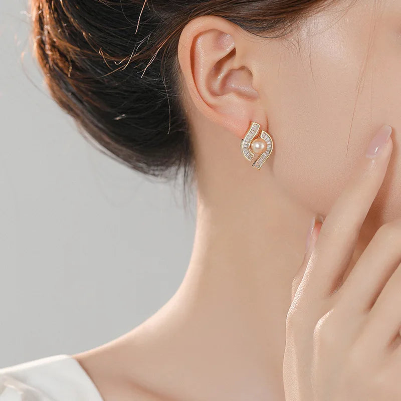 Champagne Pearl Eye Earrings