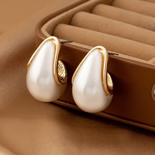 Pearl n Gold Teardrop-Shaped Earrings