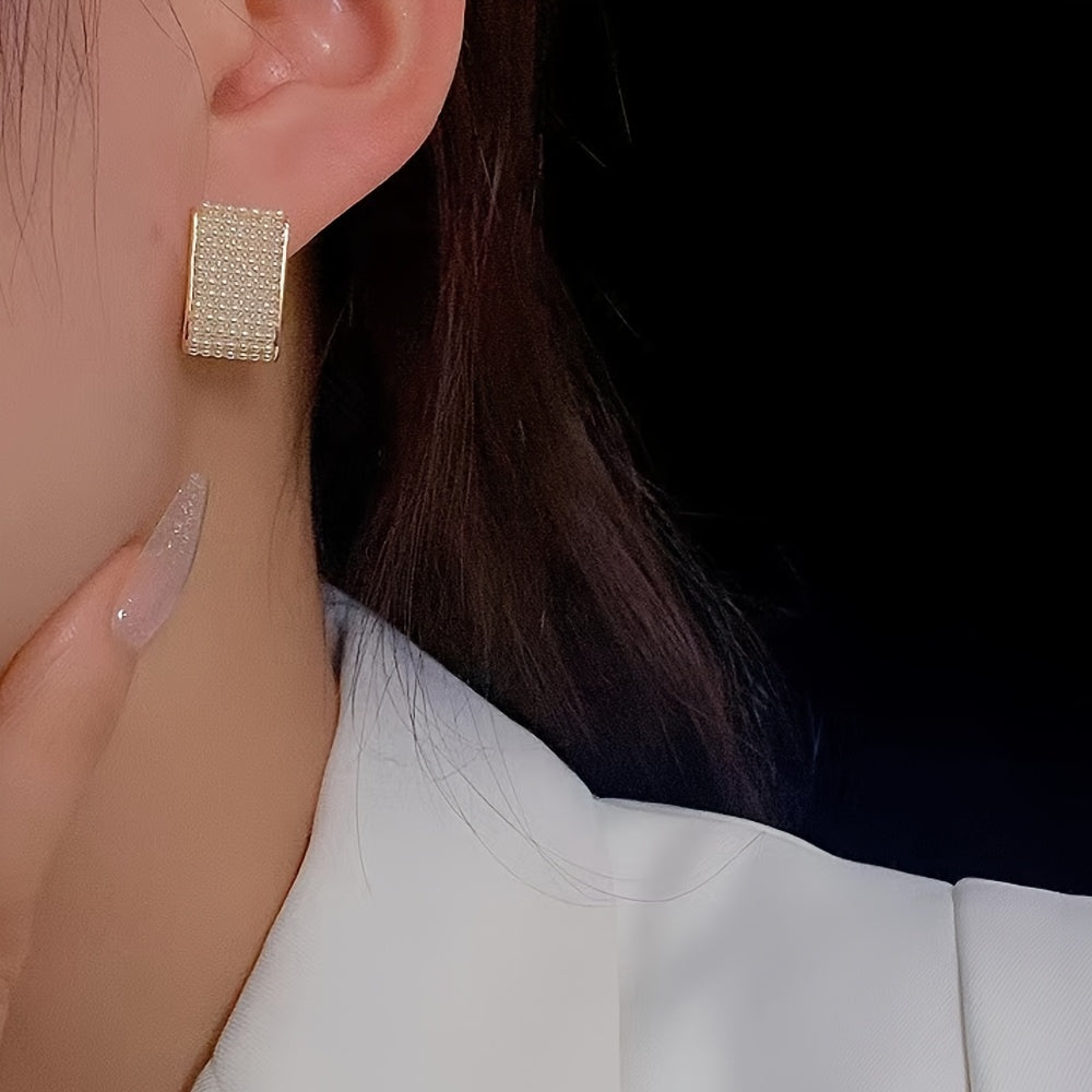 U-shaped Metal Wide Buckle Earring