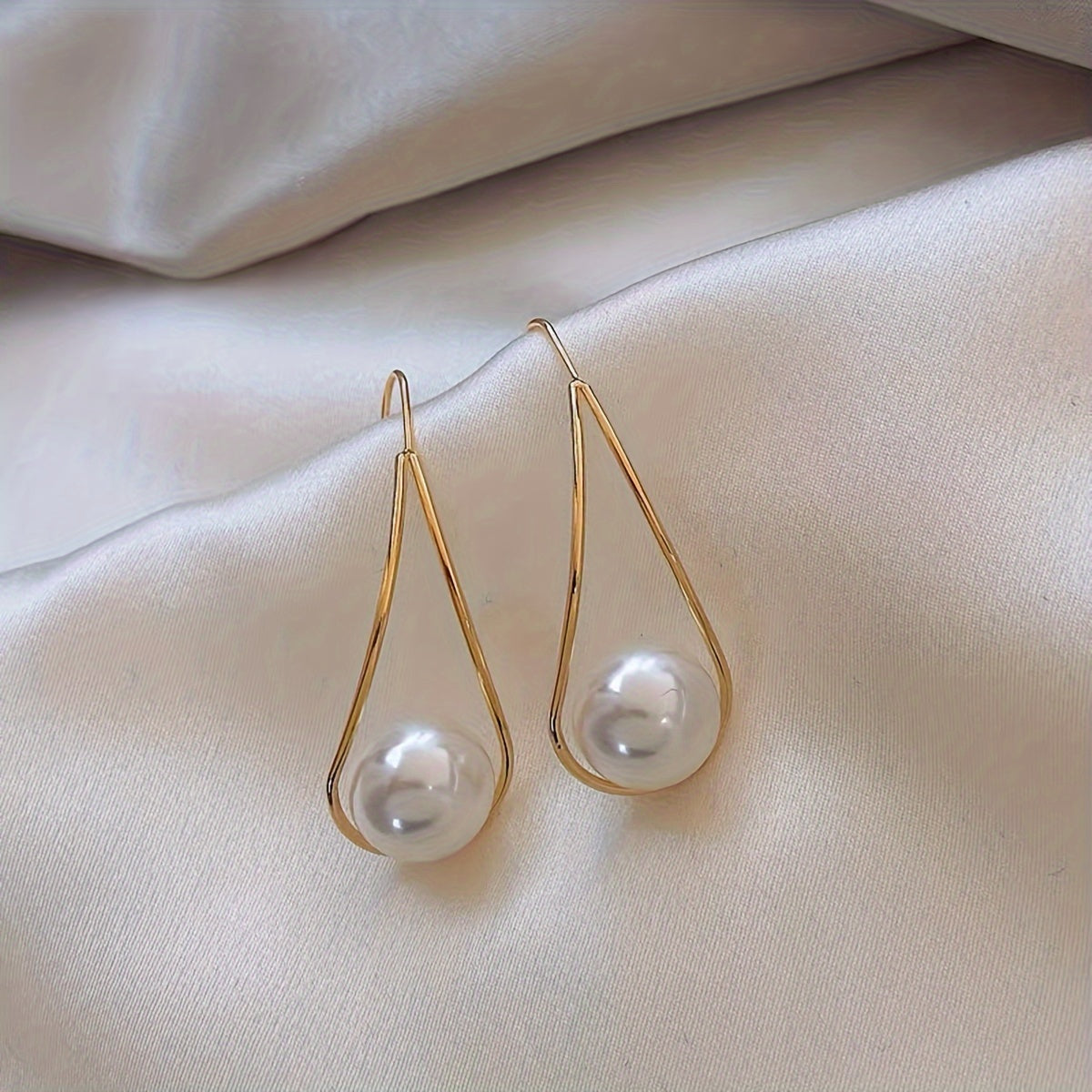 Pearl Water Drop Earrings