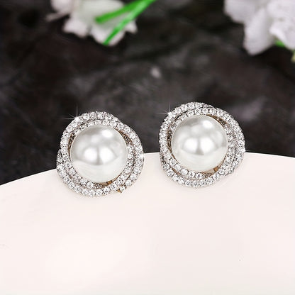 Pearl Flower Design Stud Earrings