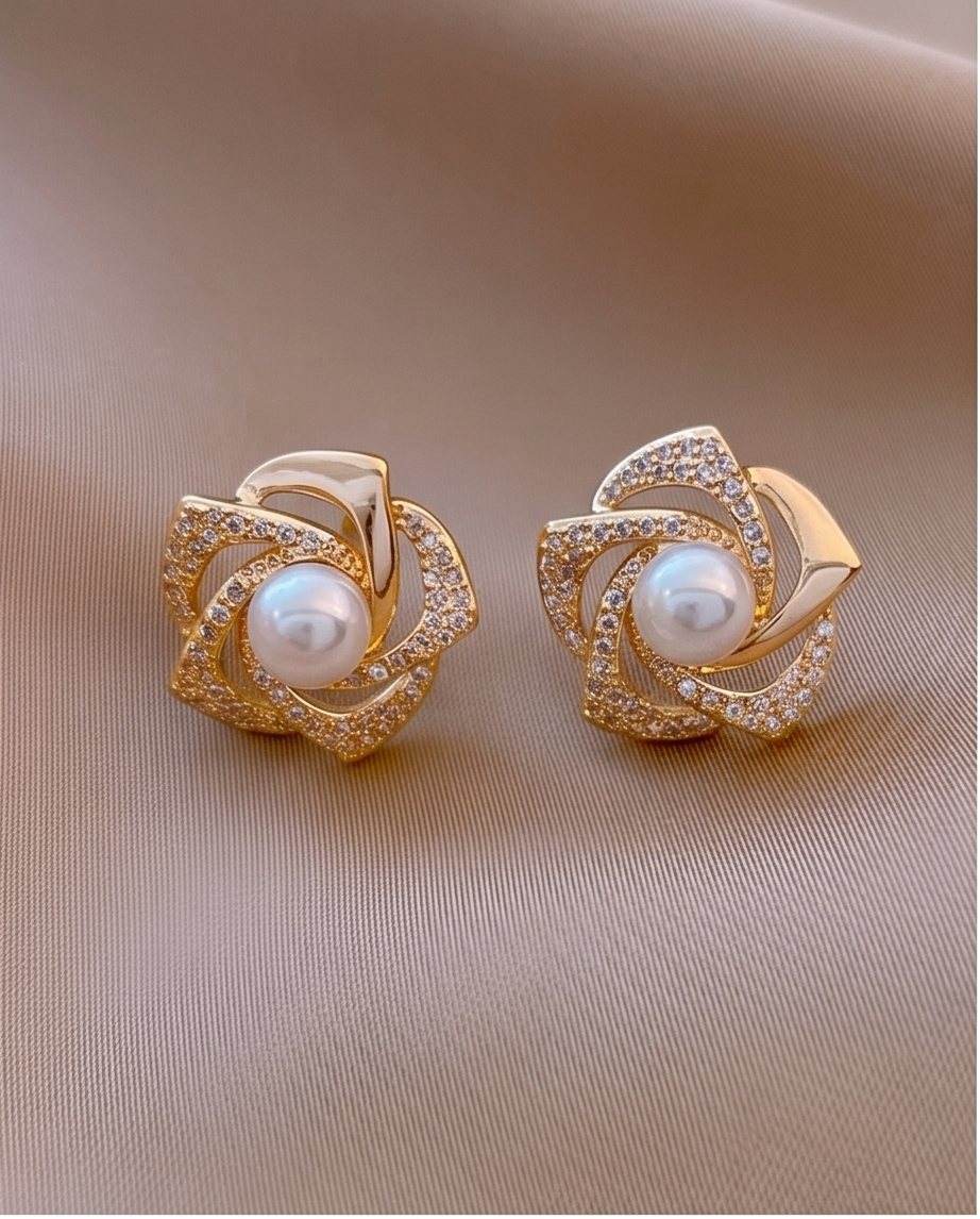 Hollow Flower Design Stud Earrings